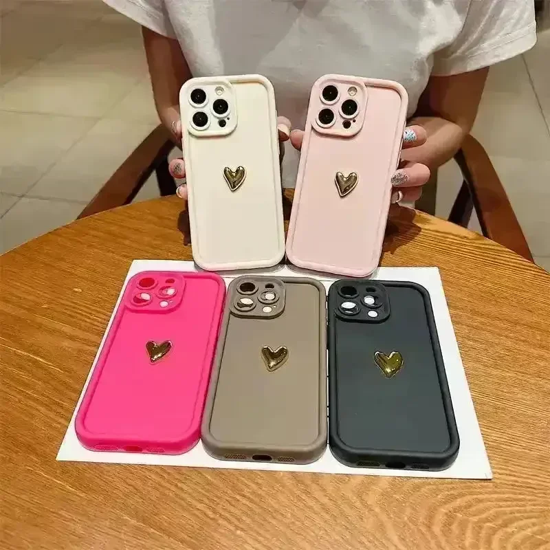 3D Gold Heart Silicone Soft Case (For iPhones) - Image 2
