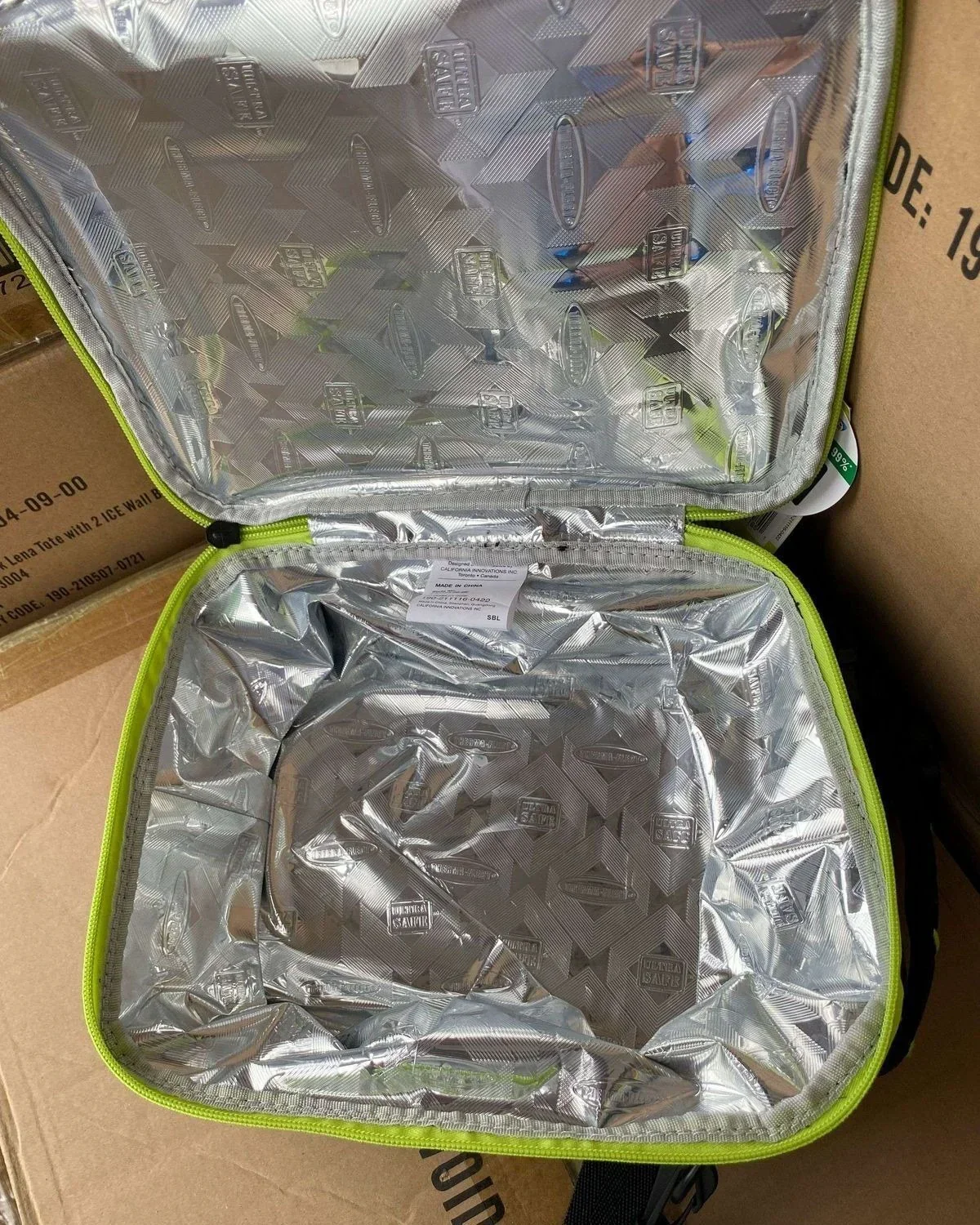 Acrctic Zone Apex Cooler 5L Lunch Bag - Image 15