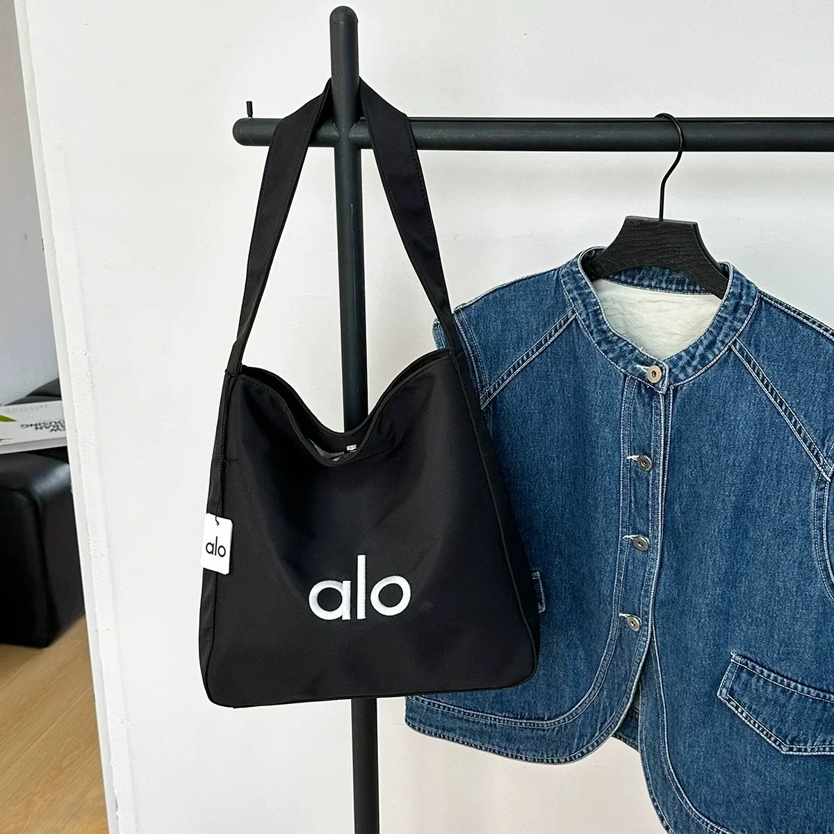 Alo Flow All-Weather Tote Bag - Image 11
