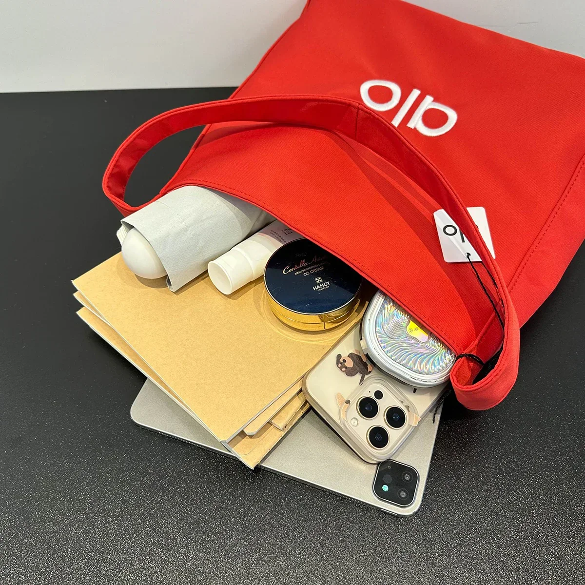 Alo Flow All-Weather Tote Bag - Image 3