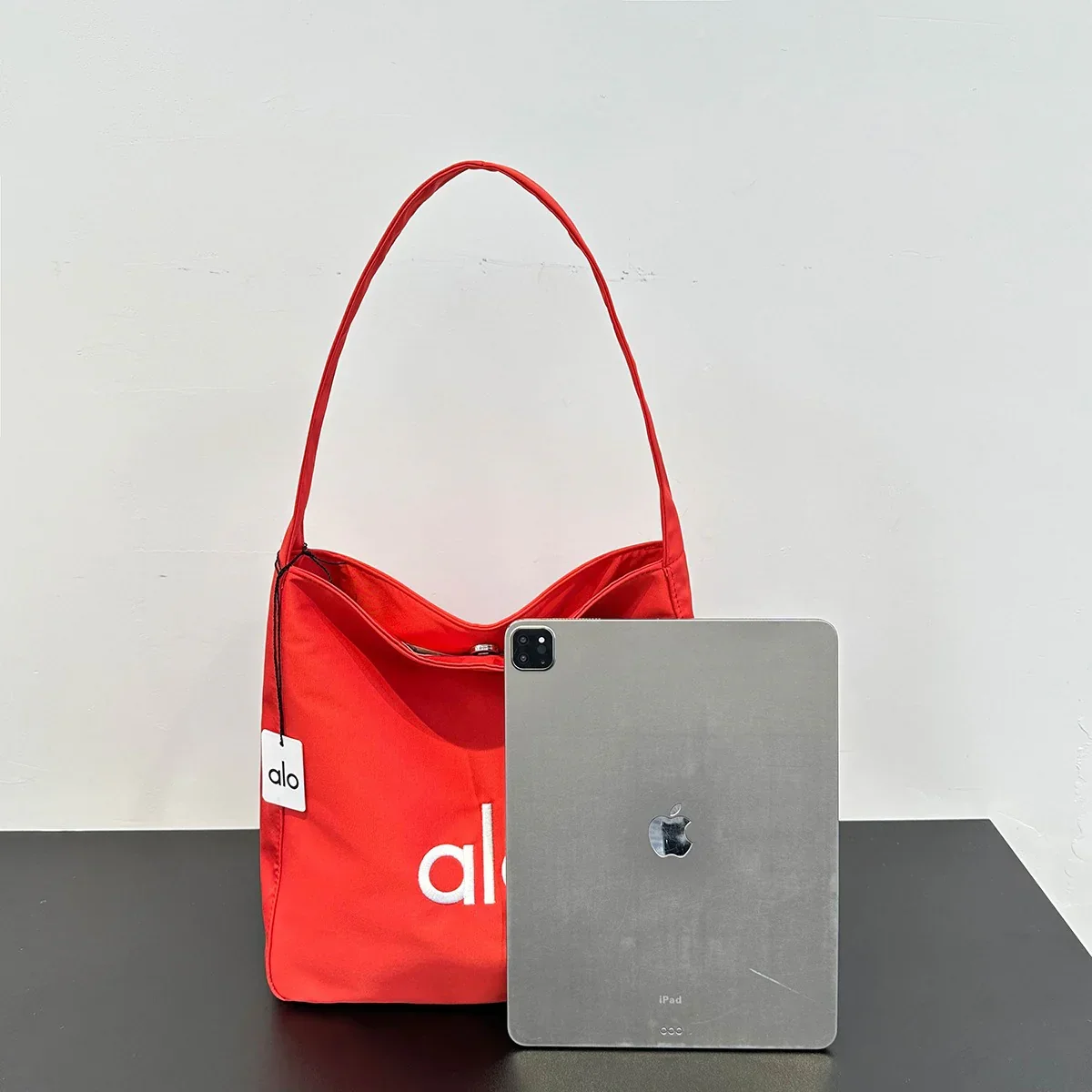 Alo Flow All-Weather Tote Bag - Image 4