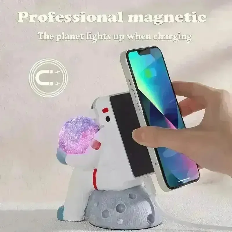 Astronaut Moon Lamp Magnetic Wireless Charger - Image 3