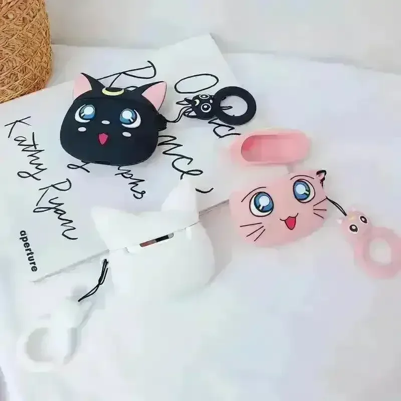 B&W Cat Case (For Airpods) - Image 5