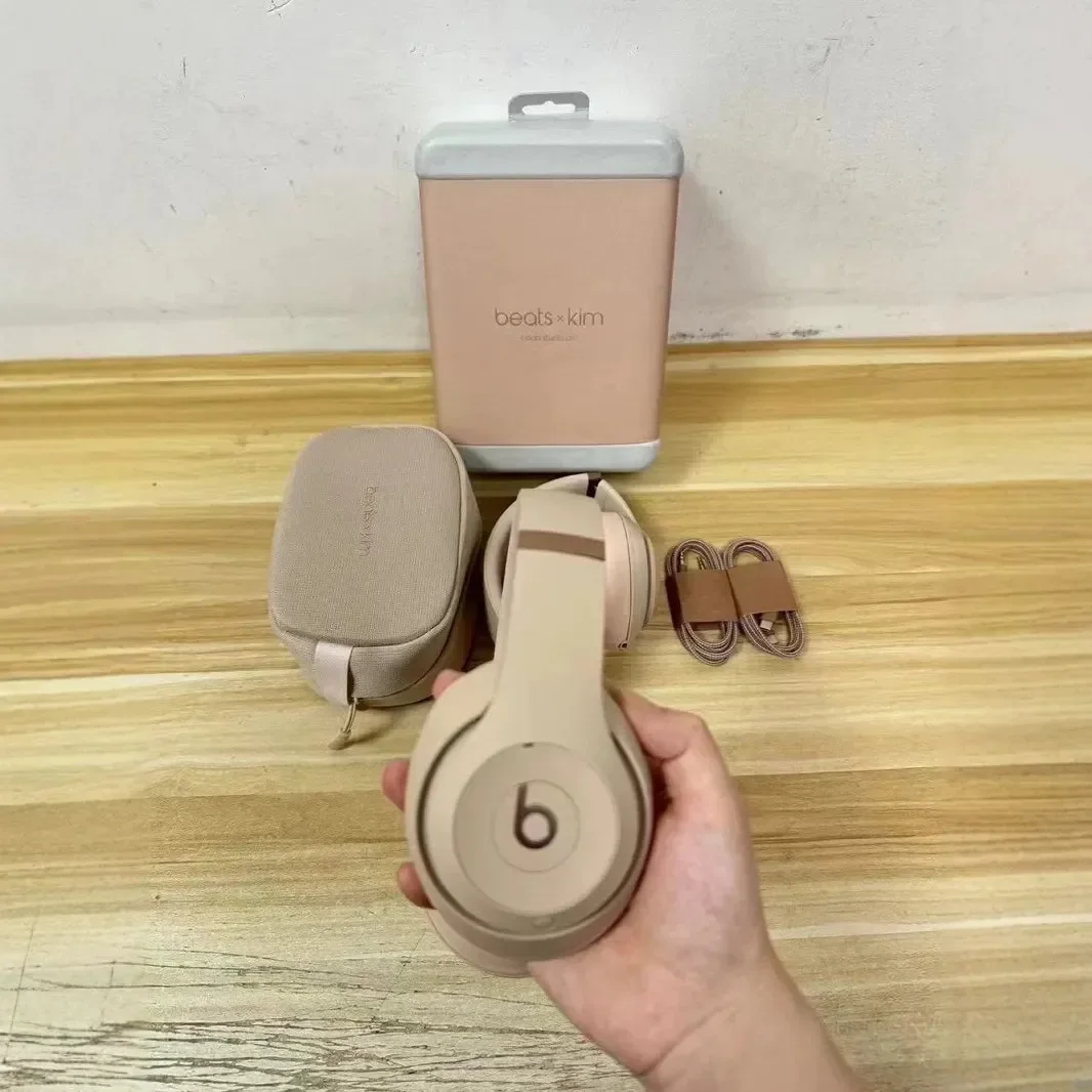Baets KK Limited Edition Wireless Headphones - Image 9