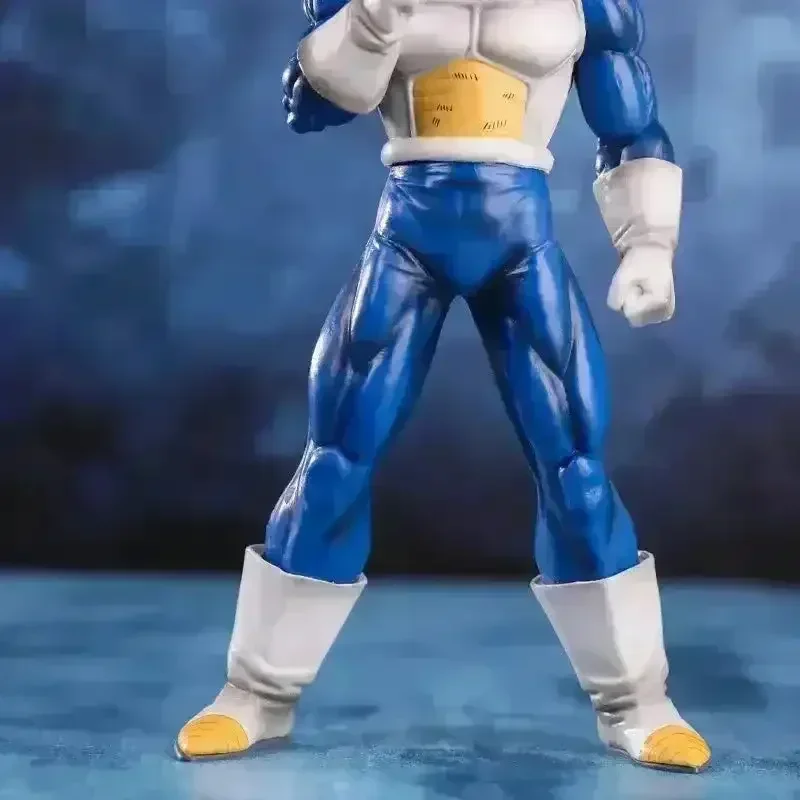 Bandai Dragon Ball Z Vegeta Figurine (29 cm) - Image 7