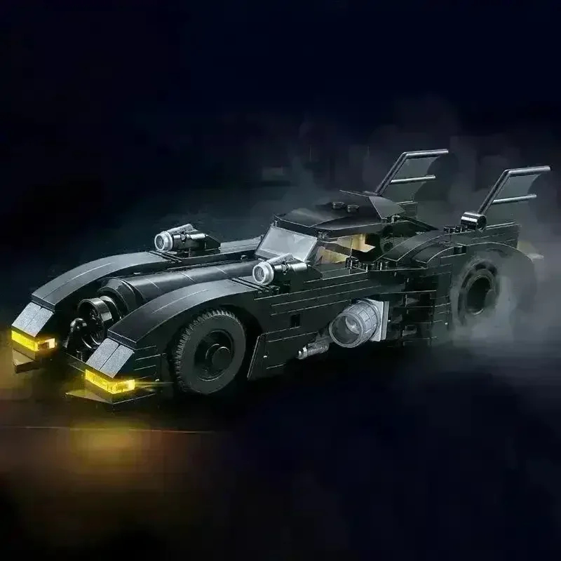 Batmobile 1989 Edition Building Block Set - Image 3