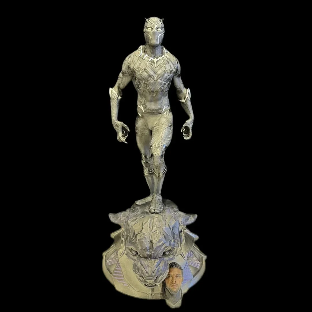 Black Panther 1:4 Scale Deluxe Figurine - Image 5