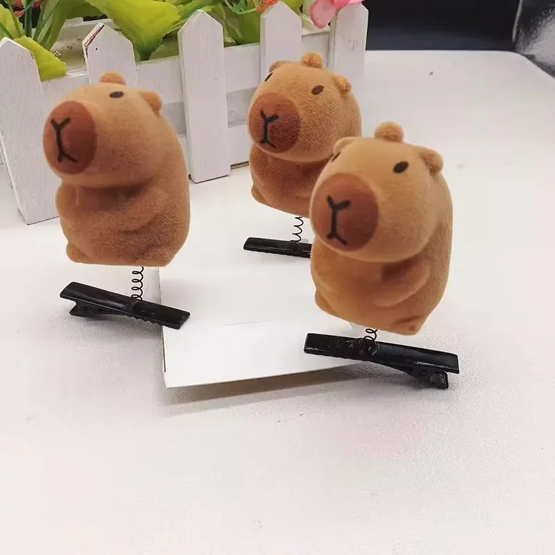 Capybara Velvet Zen Hair Clip - Image 4