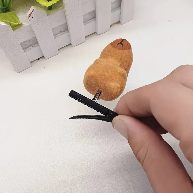 Capybara Velvet Zen Hair Clip - Image 7