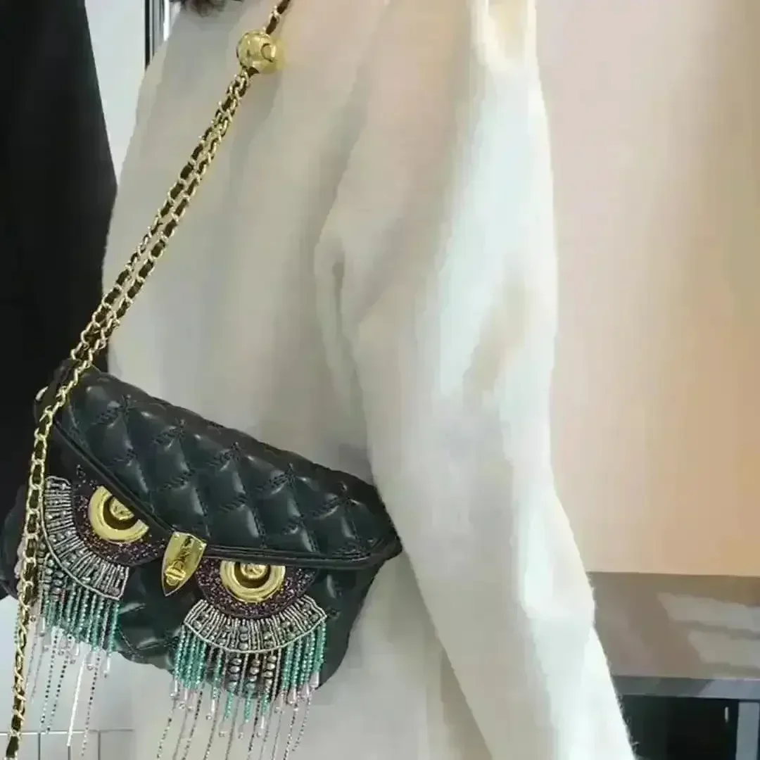 Chic Owl-Shaped Quilted Crossbody Bag - Image 5