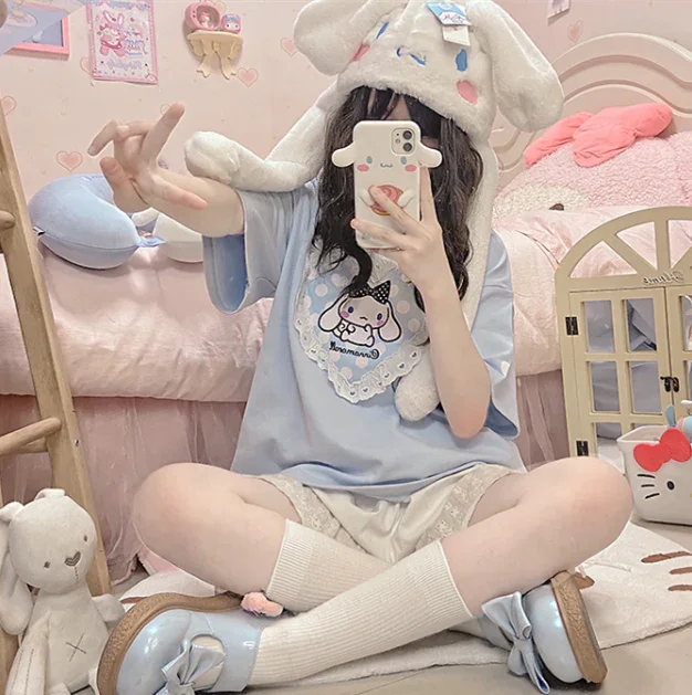 Cinna Dreamy Heart Pup T-shirt - Image 9