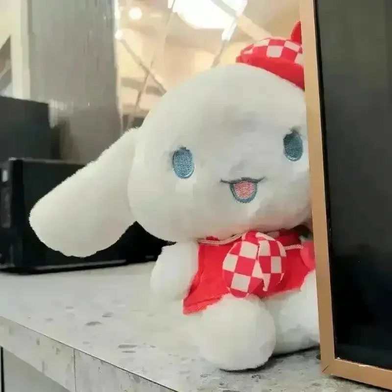 Cinnamoroll Strawberry Bag Plushie (25 cm) - Image 4