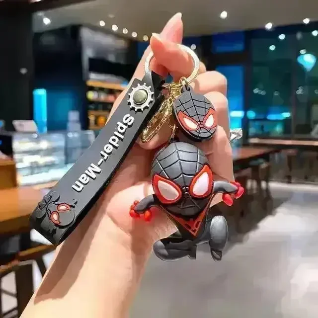 Classic Spiderman 3D Keychain - Image 8