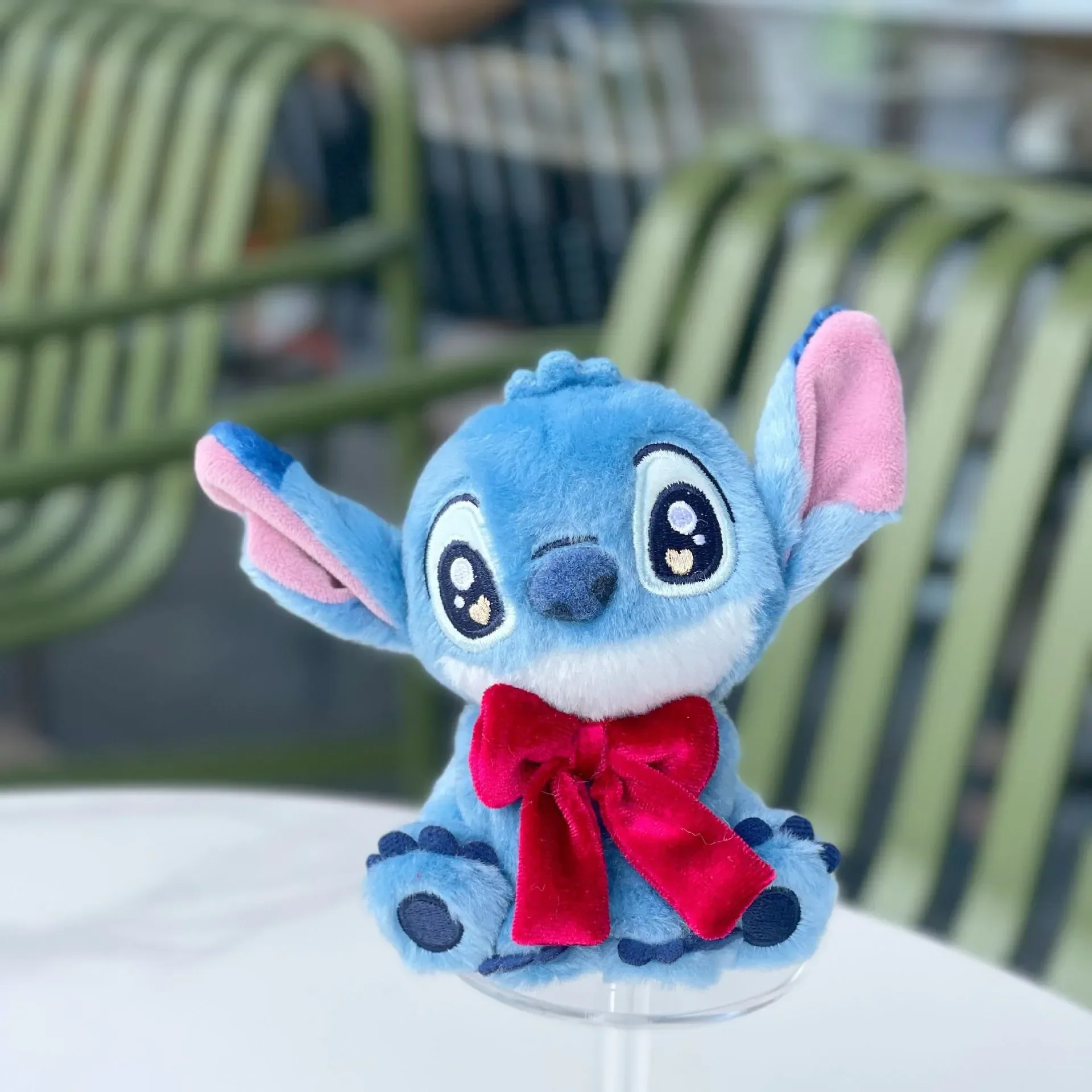 Cosmic Alien Red Scarf Plush Keychain - Image 5