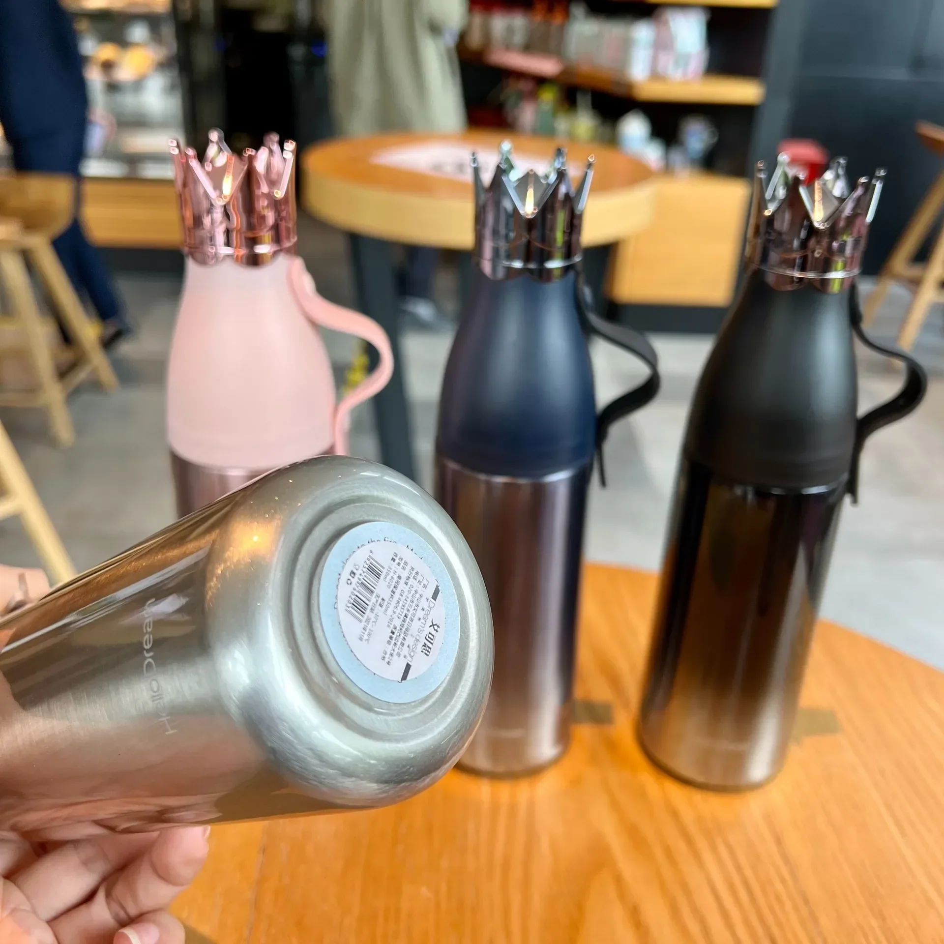 Crown Dream Royal Luxe Insulated Bottle (400 ml) - Image 9