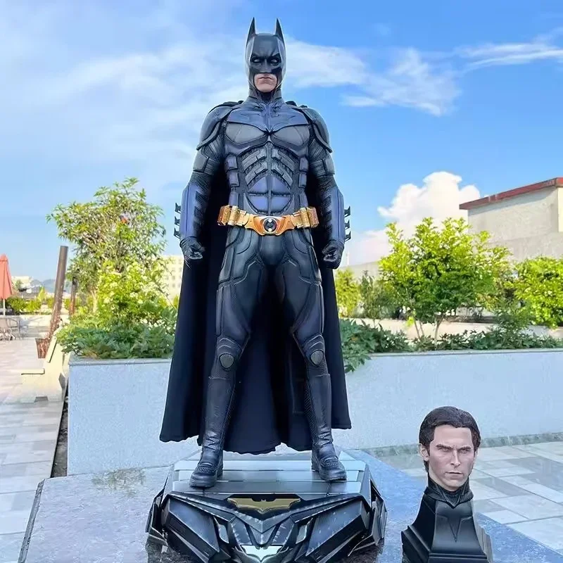 Dark Knight Gotham Guardian Deluxe Figure (68 cm) - Image 2
