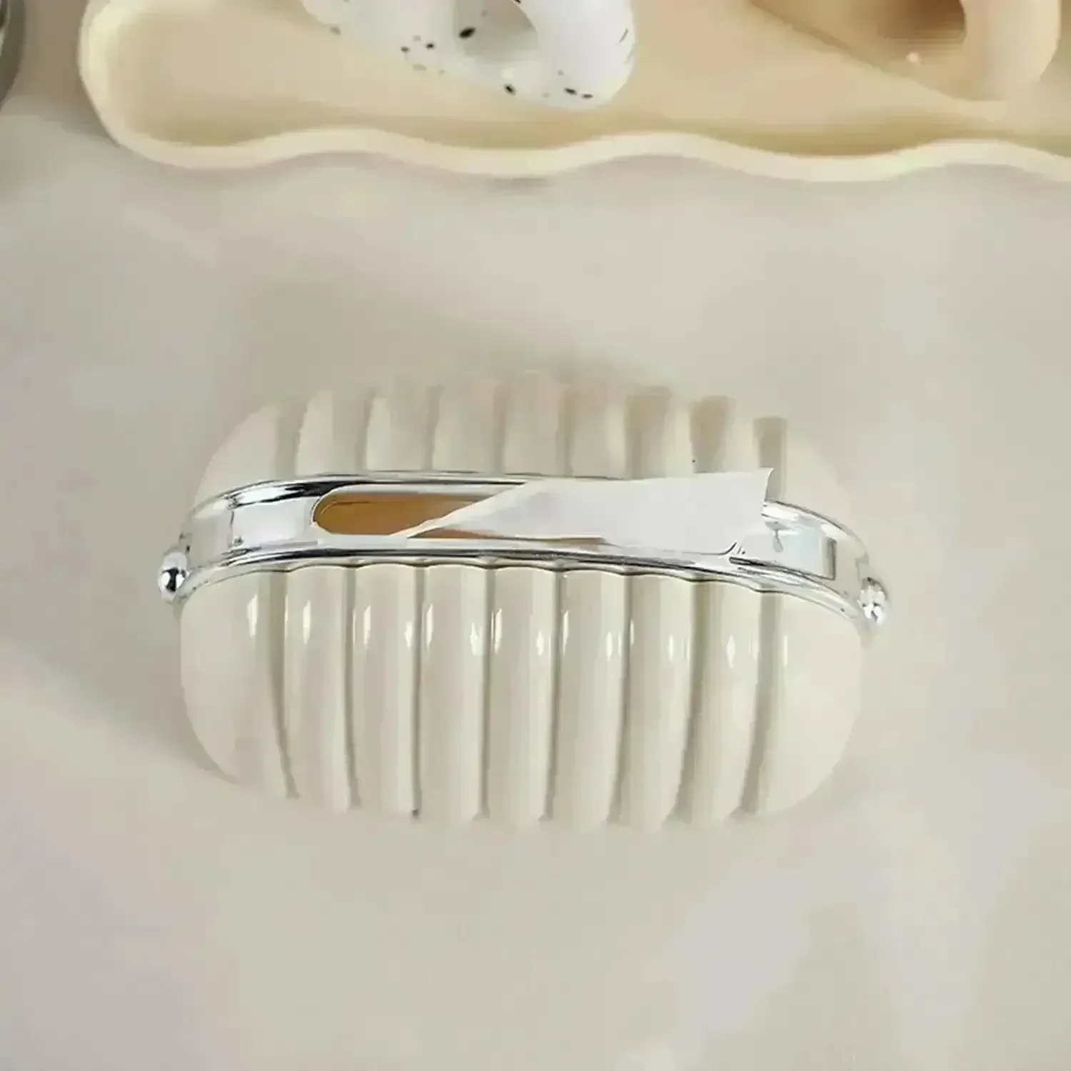 Decorative Shell Bag Tissue Holder - Image 7