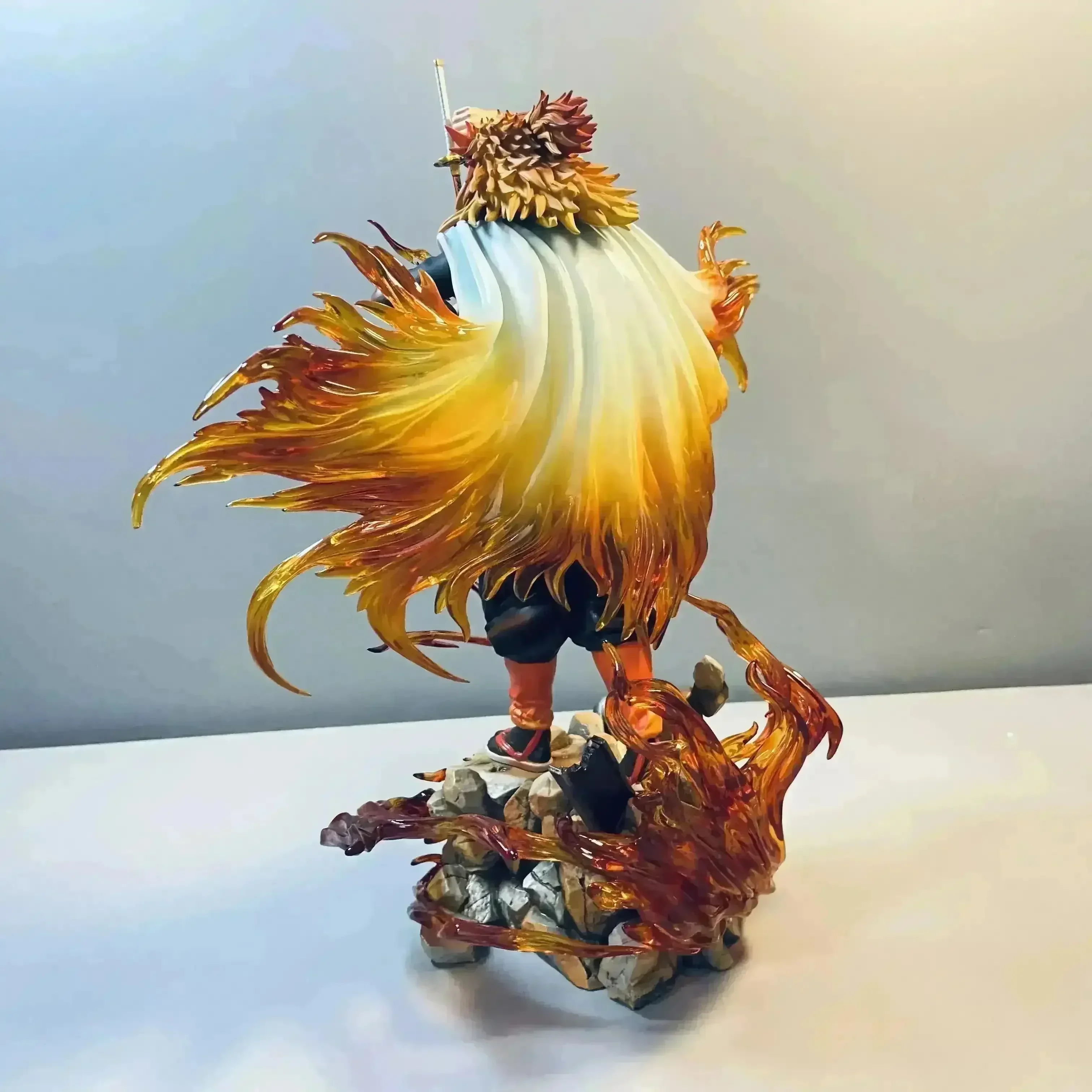 Demon Slayer Kyoujurou Action Figurine (30 cm) - Image 7