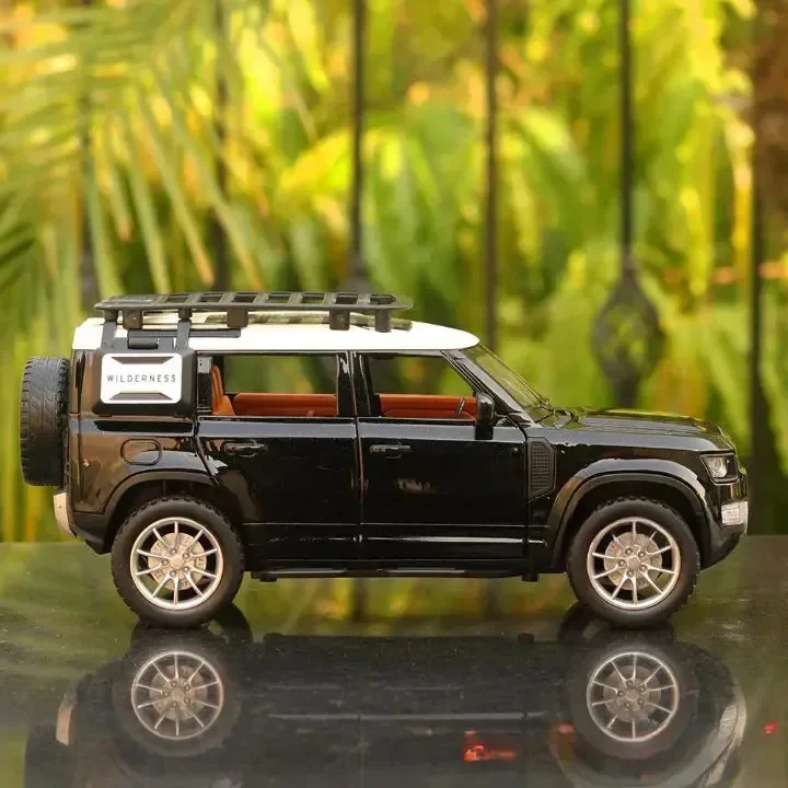 Diecast Defender 1:22 Scale Pull-back Car - Image 7