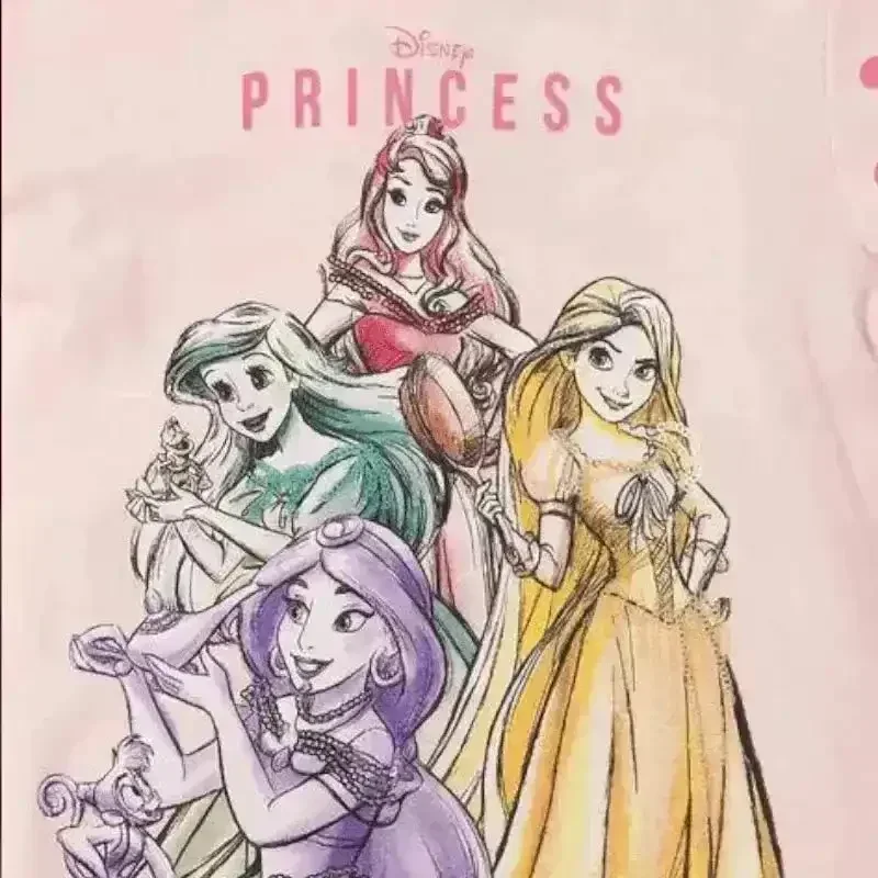 Princess Round-Neck T-shirt - Image 3