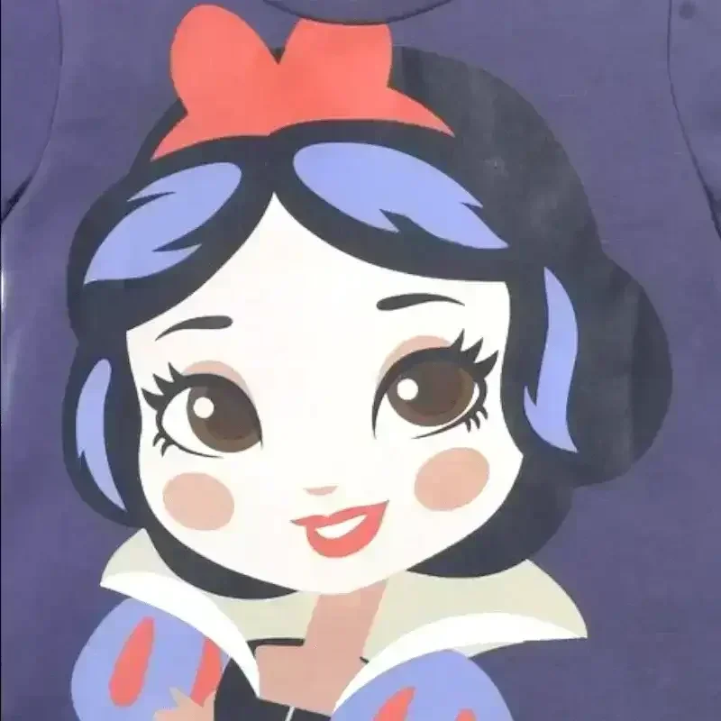 Snow White Round-Neck Cotton T-shirt - Image 3