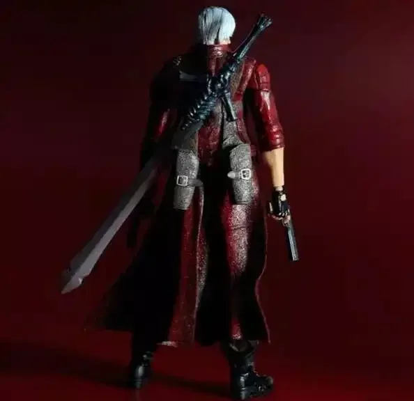DMC 3 Dante Son of Sparda Figurine (18 cm) - Image 3