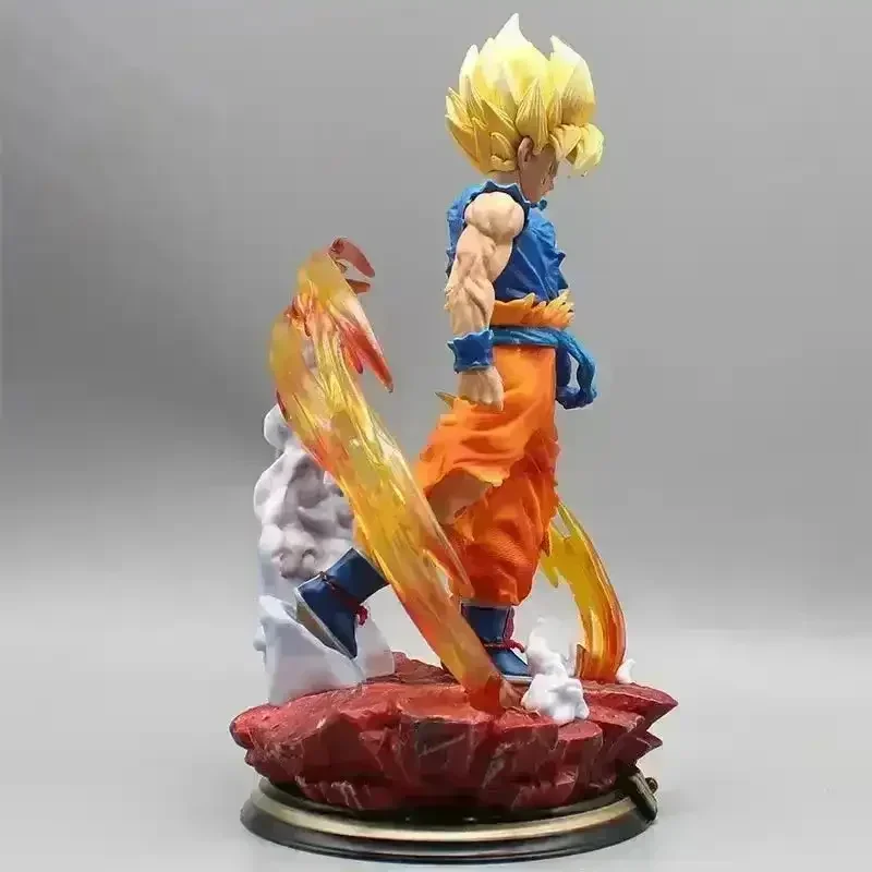 Dragon Ball Z Super Saiyan Son Goku Action Figurine (27 cm) - Image 3