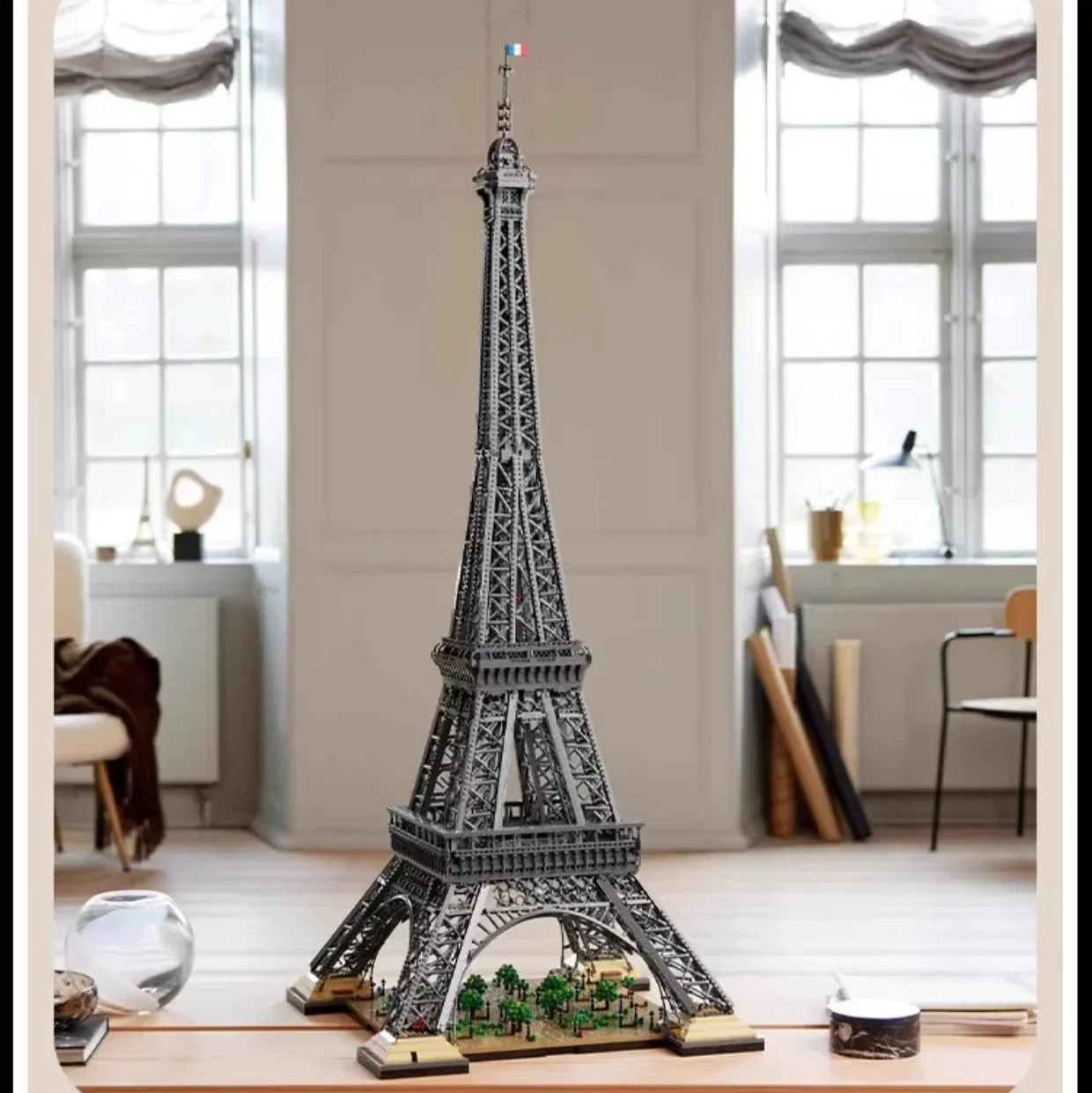 Eiffel Tower Building Blocks (10000+ Pcs) - Image 8