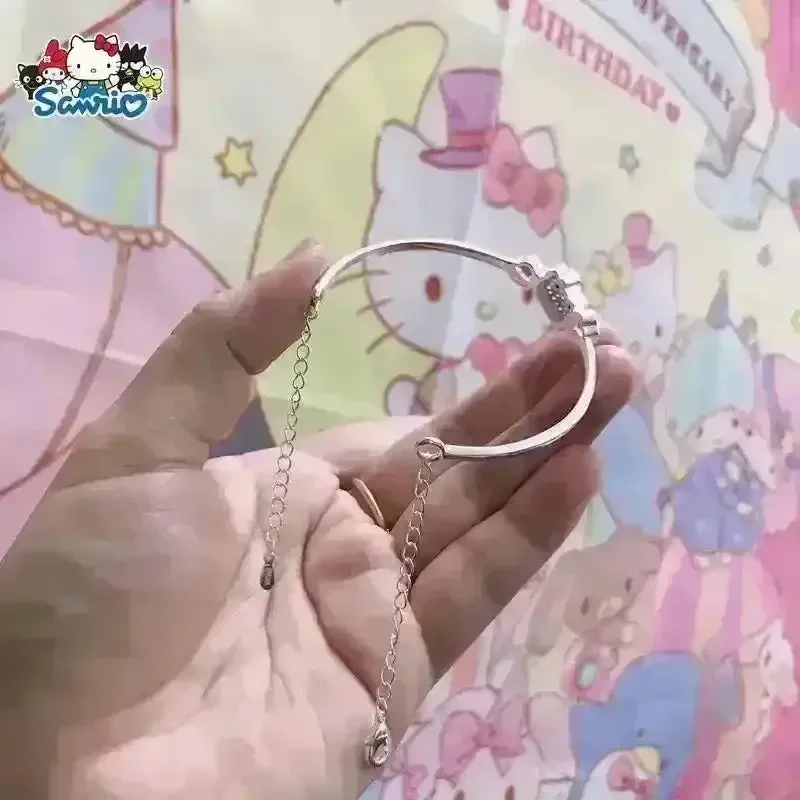 Elegant Hello Kitty Charm Bracelet - Image 3