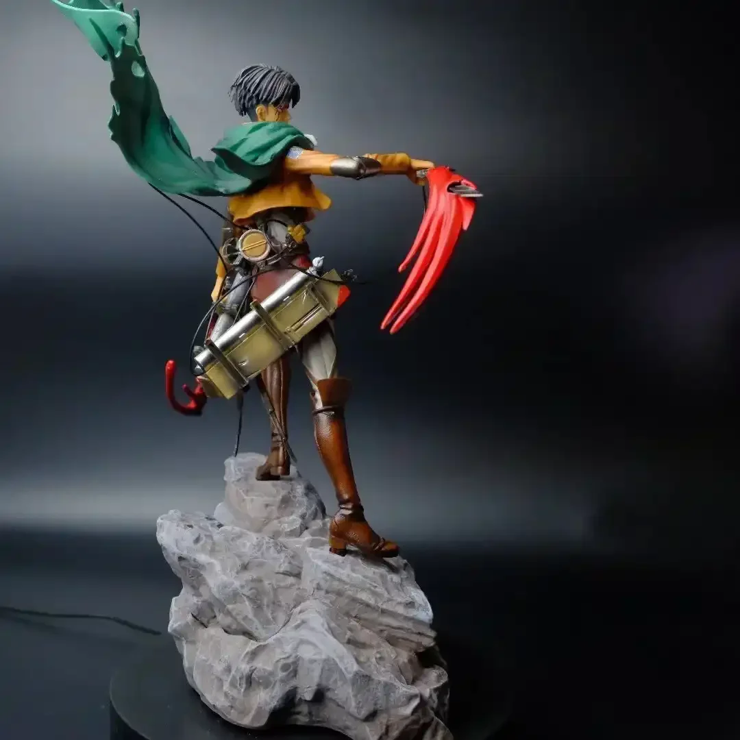 Elite Regiment Levi and Mikasa Figurines (35 cm) - Image 5