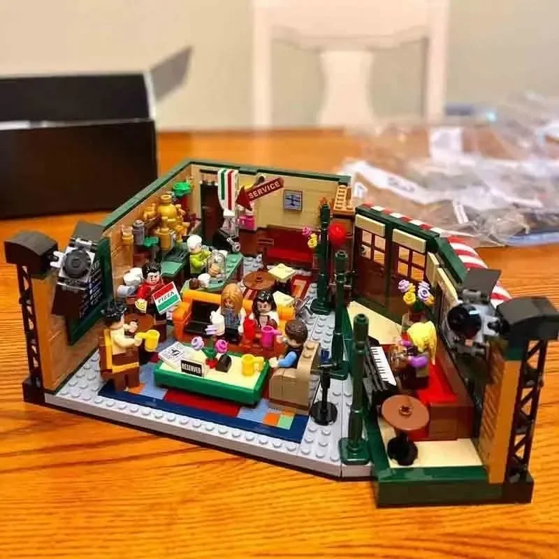 Friends Central Perk Cafe Building Block Set - Image 3