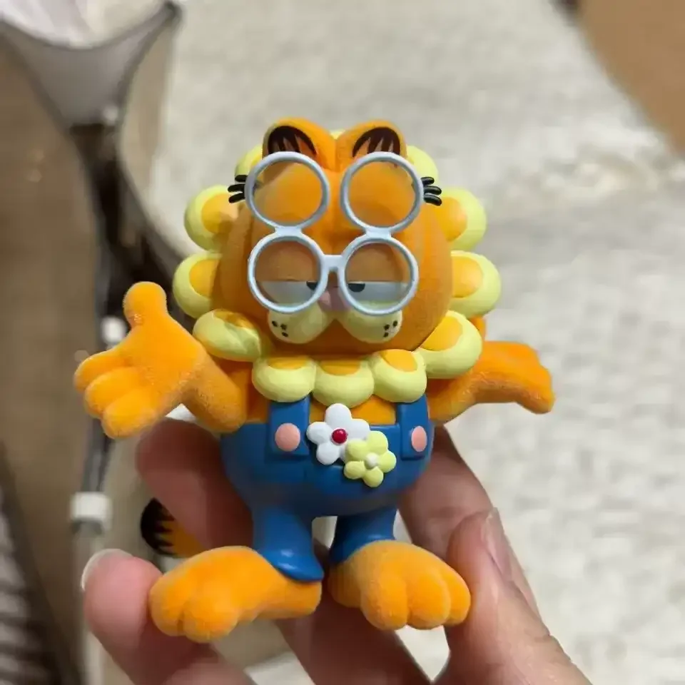 Garfield Holiday Series Blind Box - Image 12