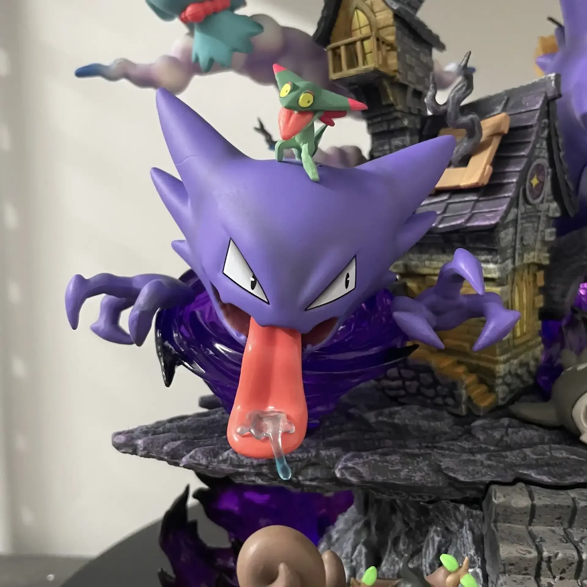 Ghost Pokimon Home Deluxe Figurine (31 cm) - Image 2