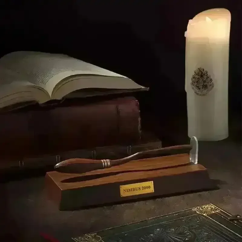 Harry Potter Levitating Broom Pen - Image 6
