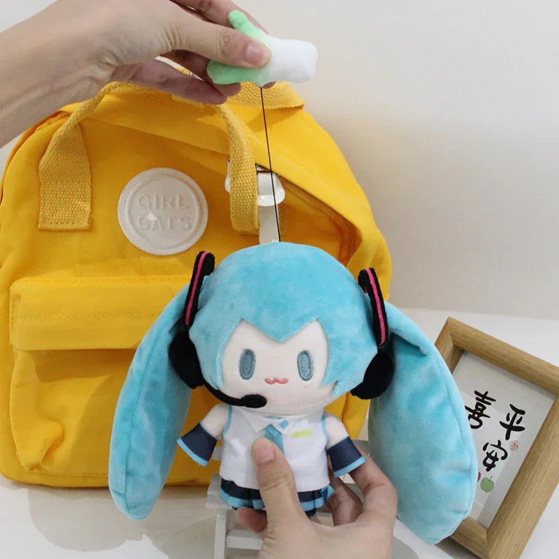 Hatsune Miku Fufu Retract Keychain - Image 4