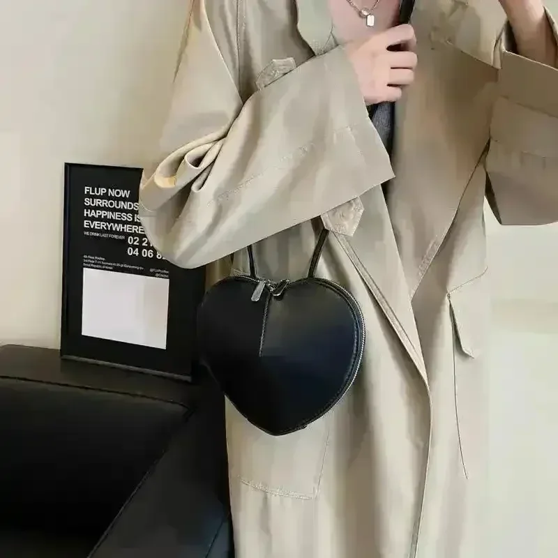 Heart-Shaped Love Purse - Image 2