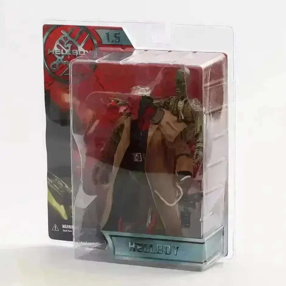 Hellboy Mezco Trench Coat Figurine (18 cm) - Image 5