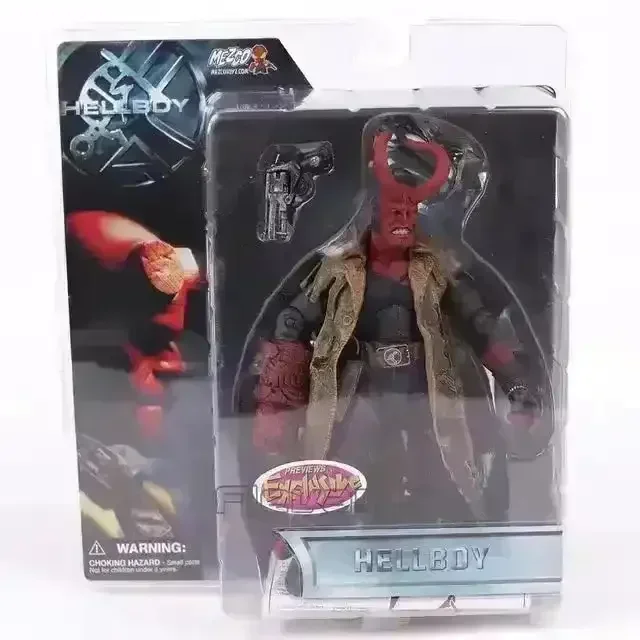 Hellboy Mezco Trench Coat Figurine (18 cm) - Image 7