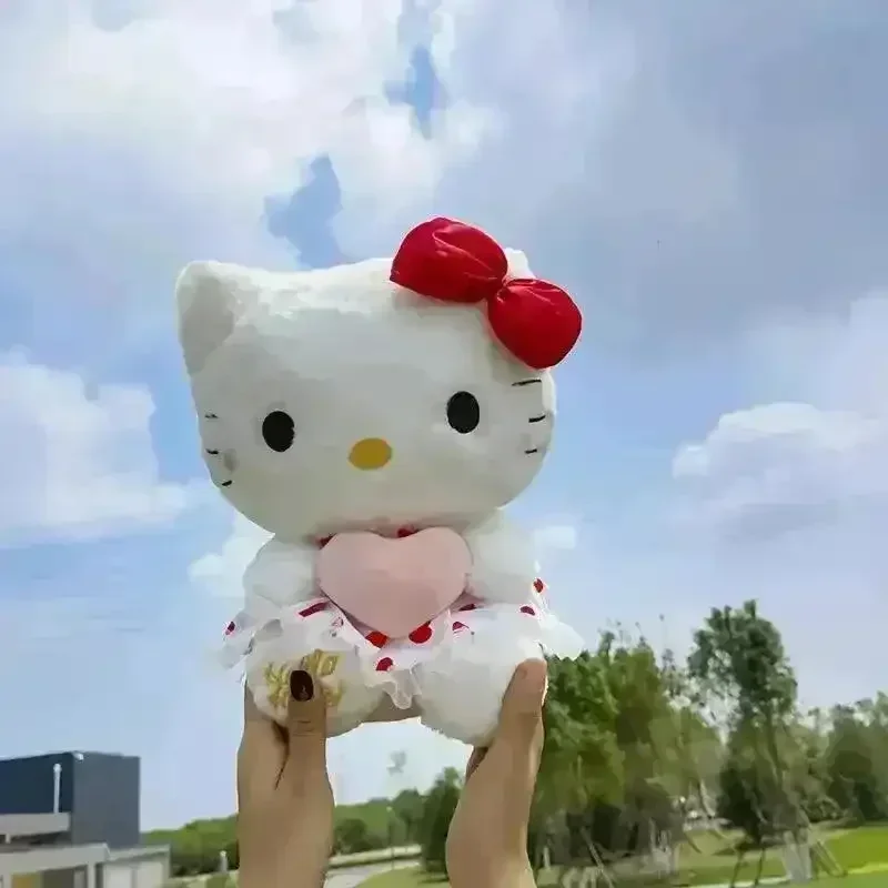 Hello Kitty Heart Plushie - Image 4
