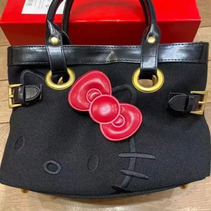 Hello KT Catwalk Ready Tote Bag - Image 3