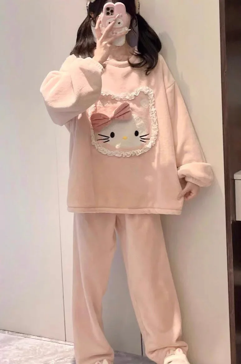 Hello KT Snuggle Home Suit - Image 5