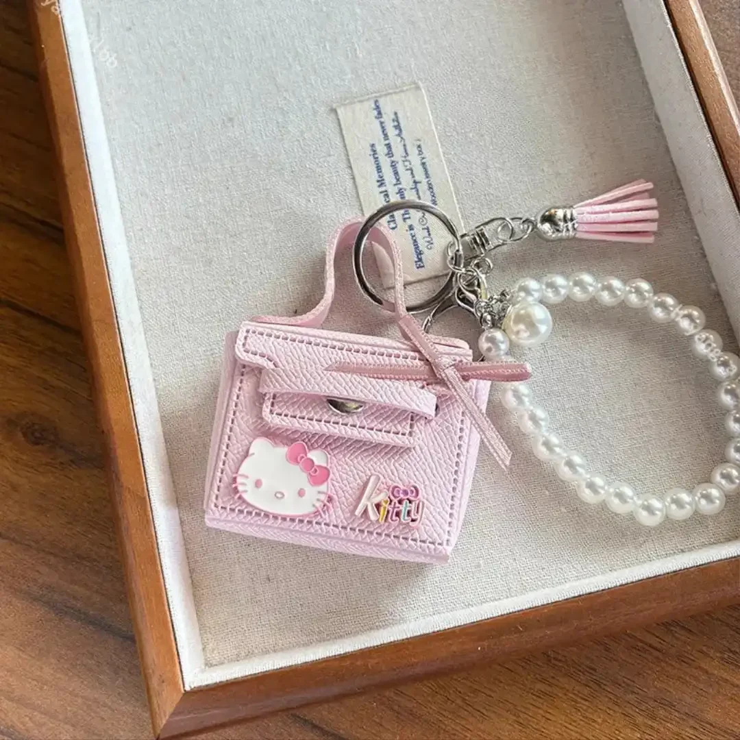 Hello KT Stylish Pearls Coin Purse - Image 3