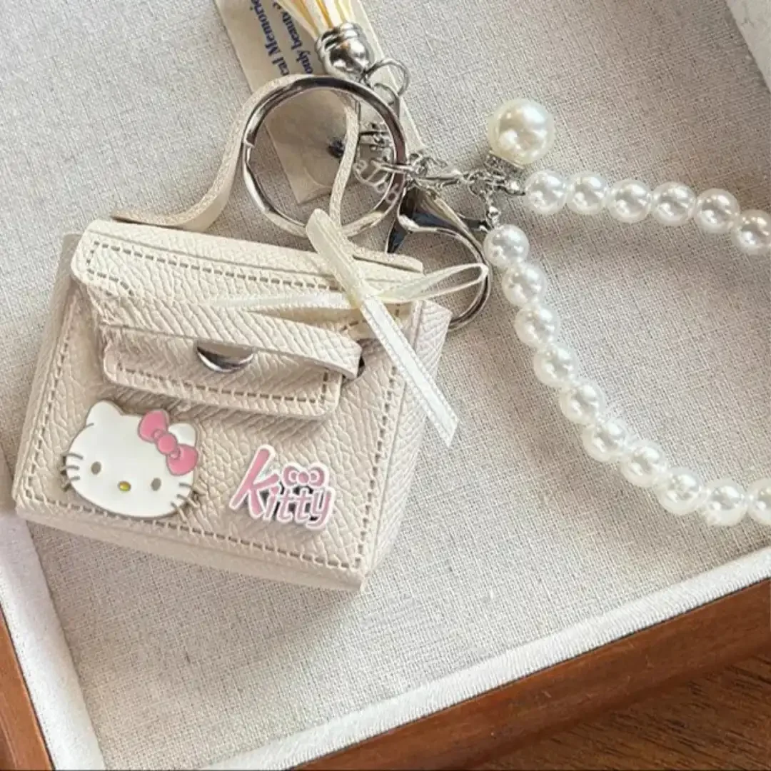 Hello KT Stylish Pearls Coin Purse - Image 5