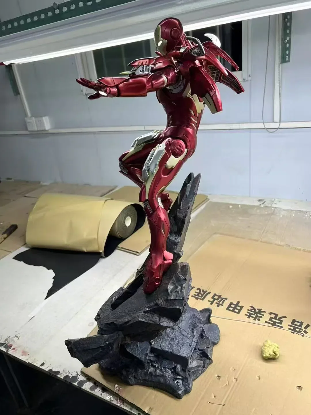 Iron Man MK7 Aerial Asault Statue (70 cm) - Image 7