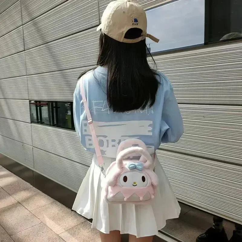 Kawaii Carryall Mini Plush Bucket Bag - Image 9