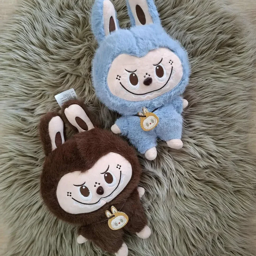 Laboobu Luxe Badge Plush Toy (30 cm) - Image 4
