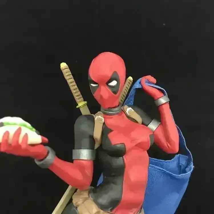 Lady Deadpool Action Figure (24 cm) - Image 2
