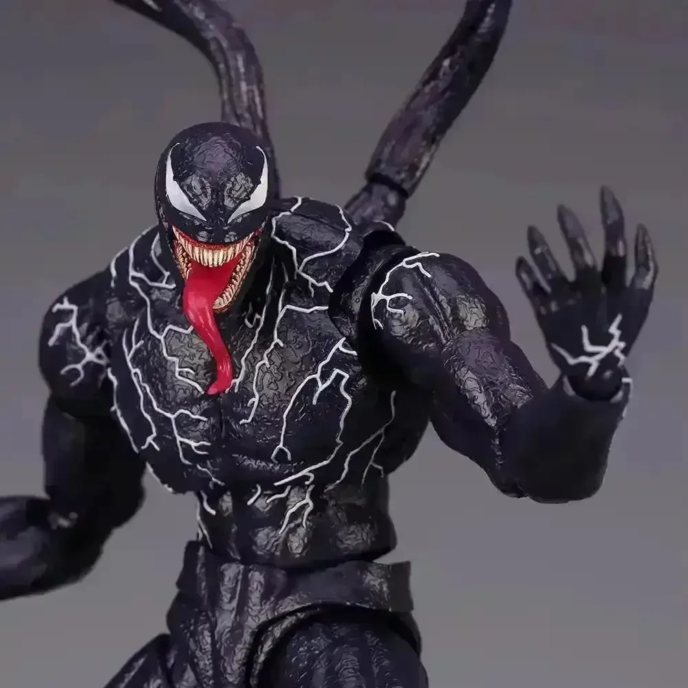 Legends Venom Movie Action Figure (18 cm) - Image 5