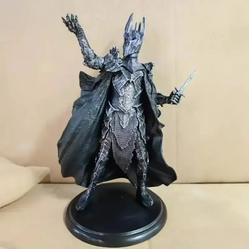 LOTR Dark Lord Suron Figure (21 cm) - Image 4