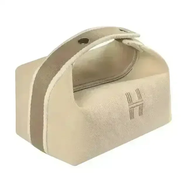 Luxe Minimal H Makeup Bag - Image 9